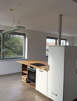 Helle 3-Zimmer-Wohnung mit Terrasse in sehr guter Lage 120qm - auch als Praxis / Büro nutzbar - Stockach