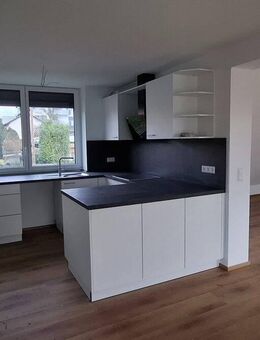 Großzügige 4,5-Zimmer-Penthouse-Wohnung in Burgrieden - kernsaniert im KfW-55-Standard - Burgrieden