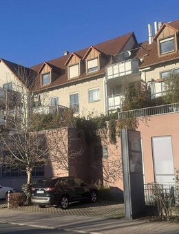 Großzügige 1-Zimmer-Eigentumswohnung in beliebter und zentrumsnaher Lage von Erlangen mit Südbalkon und TG-Stellplatz - Erlangen