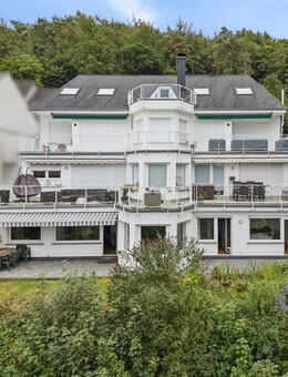 Hier lässt es sich leben: Ihre neue Terrassenwohnung mit eigenem Garten und Fernblick in Wellen - Wellen