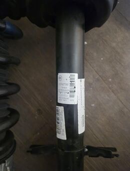 Stoßdämpfer für Heavy Chassi rechts/links Einbaufertig 01374277080 - Schuby