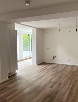 Ästhetisch sanierte 3-Zimmer-Souterrainwohnung mit Garten in grüner Lage - Königswinter