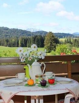 Freiheit spüren, Ruhe finden - mit Panoramablick auf die Berge - Seeg