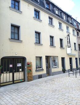 Historisches, großes Stadthaus mit Ladeneinheit an der Fußgängerzone in Fürth - Fürth