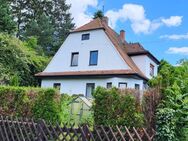 BESONDERHEIT! Ehemaliges Forsthaus mit großem Grundstück und Pool - Siegenburg