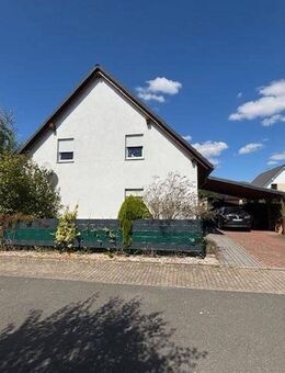 Einfamilienhaus mit Garage und PV-Anlage - Kitzscher