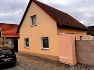 Einfamilienhaus mit Garage, Werkstatt und großem Garten - Bernburg (Saale) Zentrum