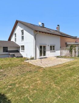 Charmante Doppelhaushälfte in begehrter Lage in Dürrnhaar bei Aying - Aying