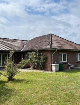 Ebenerdiger Winkelbungalow mit Garage - Neuenkirchen (Landkreis Heidekreis)