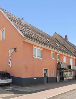 Wohnhaus mit Laden und Ausbaupotential - Straubenhardt