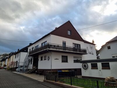 Schönes Zweifamilienhaus in Mülheim-Kärlich ( 2 Eigentumswohnungen )