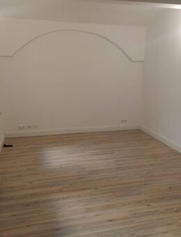 Schöne 1-R-Wohnung im EG mit kleiner Terrasse ca.35m² MD-Schleinufer zu vermieten. - Magdeburg