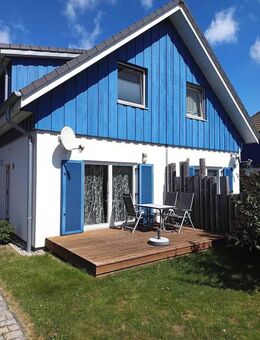 Doppelhaushälfte im Seebad Altefähr auf Rügen mit laufender Ferienvermietung - Altefähr