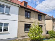 Dr. Lehner Immobilien NB - Modernisierte DHH mit 2 WE und großer Werkstatt - Ducherow