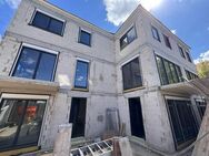 Reinickendorf: Letteallee: ERSTBEZUG im EIGENEN HAUS + GARTEN: 4 - 6 Zi. - 150-200 m² ab Sommer 2026 - Berlin