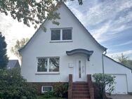 Freistehendes EFH in ruhiger Lage mit schönem Garten und Garage - Hamburg