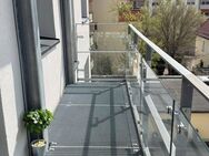 Johannis ! Moderne, helle u. voll möblierte 2-ZW mit 50 m², Balkon, EBK, 3.OG mit Aufzug - Nürnberg