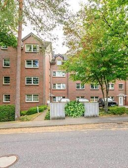 Buchholz - Maisonettewohnung mit Blick ins Grüne, 2 Pkw-Stellplätze, 2 Balkone und eine Terrasse - Buchholz (Nordheide)