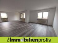 44001 - Großzügige 4-Zimmer-Wohnung, Balkon, Garage in Moschendorf - Hof