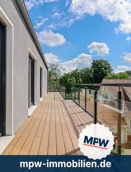 Exklusives Penthouse mit umlaufender Terrasse, Aufzug und Tiefgarage - Berlin
