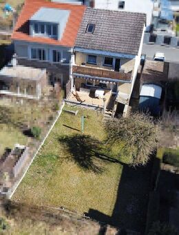 Doppelhaushälfte mit Potenzial in Top Lage von Erlangen-Frauenaurach - Erlangen