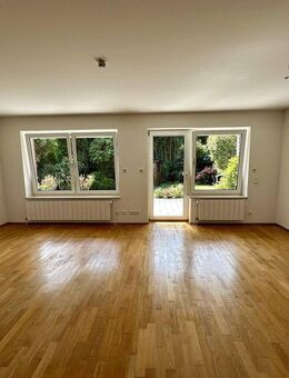 Frisch renovierte 3-Zimmer Erdgeschosswohnung mit Garten, Terrasse & Garage - bezugsfrei ab sofort - Essen
