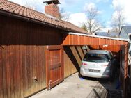 Alter Bungalow mit zwei Terrassen, Carport und sonnigem Garten - Iffeldorf