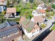 Idyllisches Anwesen mit Ausbaupotenzial - Haus mit Scheune in idyllischer Umgebung - Badenweiler