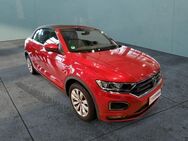 VW T-Roc Cabriolet, 1.5 TSI R-Line, Jahr 2022 - München