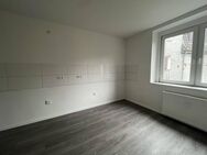 Sehr schöne renovierte 2 Zimmer Wohnung in Duisburg zu vermieten - Duisburg