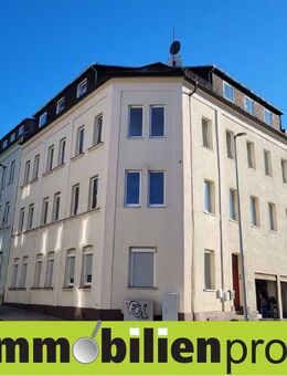 1299 - Hof: Teilrenoviertes Mehrfamilienhaus zwischen Innenstadt und Hochschulen - Hof