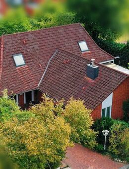 Lüneburg: Einfamilienhaus oder Zweifamilienhaus mit Anbau aus 1998 auf Eigentumsgrundstück - Lüneburg