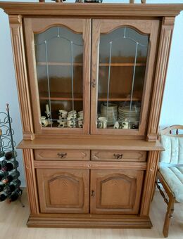 Vitrine und Essecke - Essen