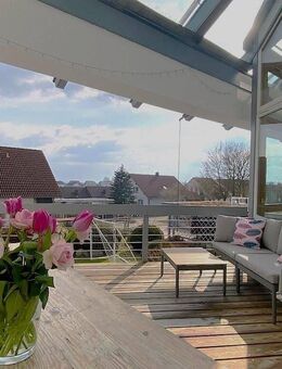 FAMILIENDOMIZIL IN TOLLER AUSSICHTSLAGE MIT GARTEN, NEUER HEIZUNG & PV-ANLAGE - Öpfingen