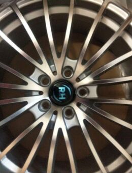 NEU Felgensatz RH MULTISPOKE Silber poliert 8,5x19 5x114,3 ET - Dorsten