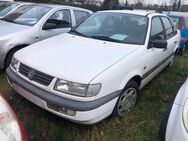 VW Passat 1.8 L Euro 2 Limosin 195000 Km origenal - Wiesloch