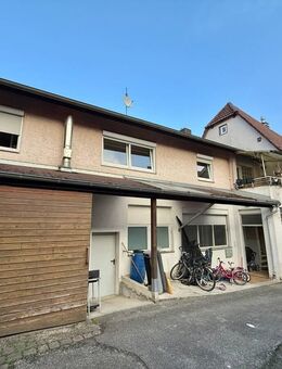 Provisionsfrei! Vermietetes Wohn- und Geschäftshaus mit großem Grundstück in Bauschlott - Neulingen