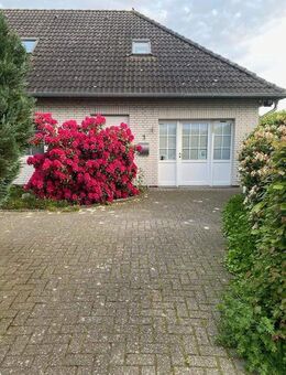 Weißer Bungalow mit Einliegerwohnung - Lähden