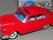 Mercedes 220 BANDAI 1960 Blechspielzeug Junior Toy T.V. Batteriebetrieben - Spraitbach