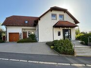 Großzügiges Zweifamilienhaus mit Gewerbefläche - Hohenberg (Eger)