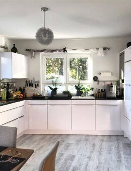 Idyllische A+ Doppelhaushälfte - Modern und Effizient - München