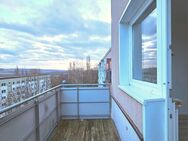 ** 4 Zimmer, 2 Bäder, neu saniert mit wunderschöner Aussicht ** - Chemnitz
