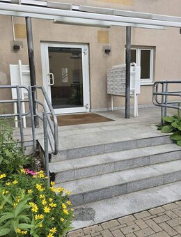 Zentrale, lichtdurchflutete Wohnung im Betreuten Wohnen (seniorengerecht) - Eppelheim