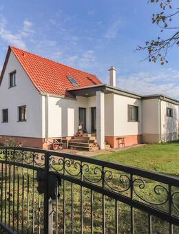 Traumhaftes Familienhaus mit Kamin, Designküche & großem Garten - Möckern (Sachsen-Anhalt)