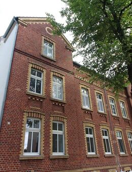 Geräumige 3,5-Zimmer-Dachgeschosswohnung in Recklinghausen - Recklinghausen