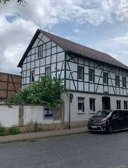 ** ehem. Gehöft: 4-Seiten-Hof mit Wohnhaus, Scheune, Garagen, Nebengebäude ** - Erfurt