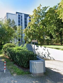Großzügige Eigentumswohnung in ruhiger Lage von Celle-Klein-Hehlen ! 4-Zimmer mit 102m² - Sofort frei verfügbar ! - Celle