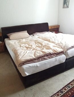 Haushaltsauflösung 23.6. Schrank Bett Regal Schreibtisch Geschirr Vorhang Leuchte - Nagold