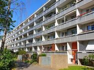 Schöne 3 Zimmer-Wohnung mit ebenerdiger Dusche in Halle - Halle (Saale)