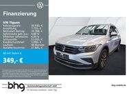 VW Tiguan, 2.0 TDI Life Tiguan Life, Jahr 2022 - Freiburg (Breisgau)